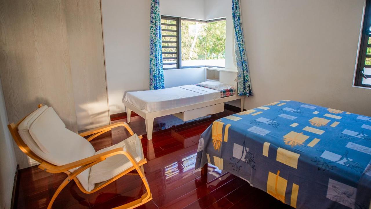 Villa Angelou - Sunlit Beach Getaway With Pool And Wifi Belle Mare Luaran gambar